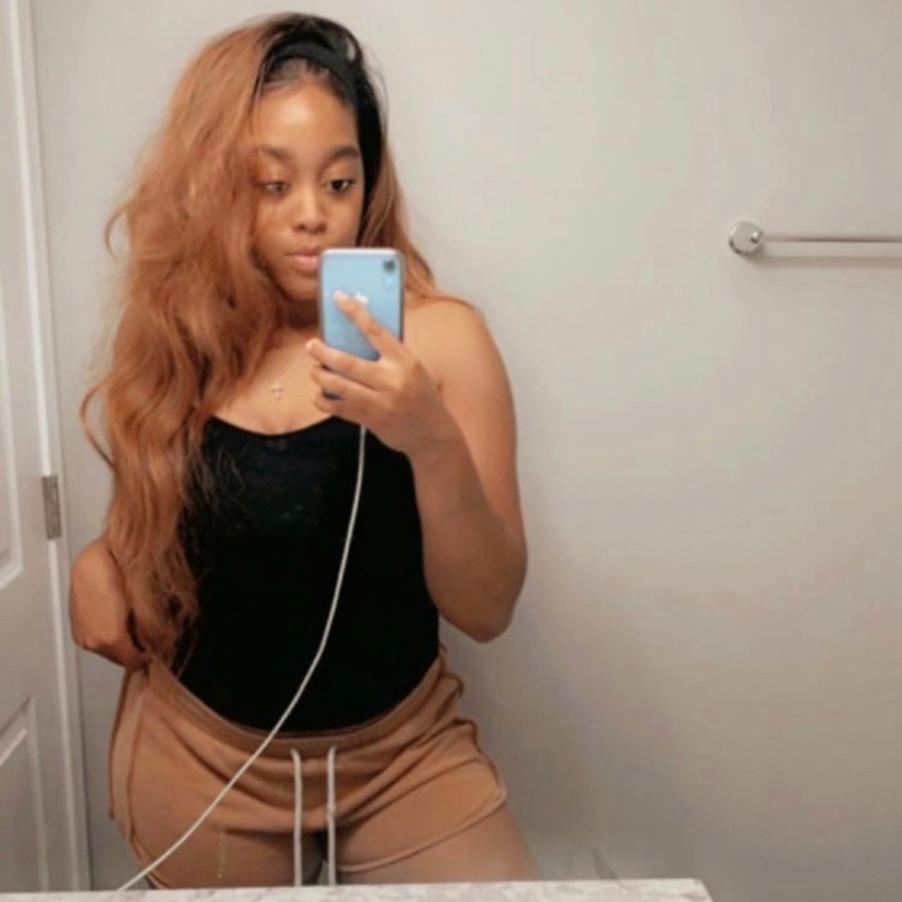 Meet your Posher, Houston